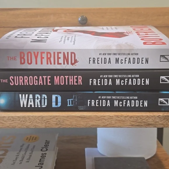 Freida McFadden Book Set - Picture 1 of 9